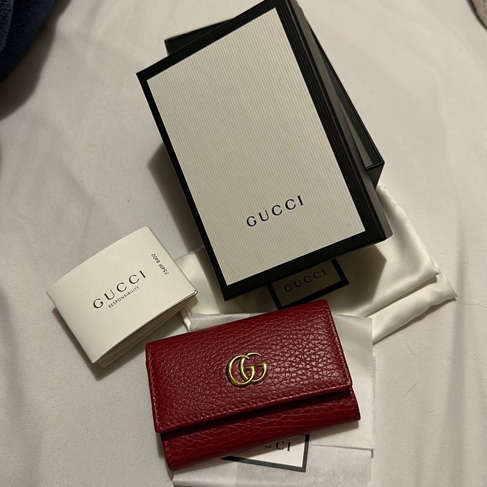 Gucci Keyholder - image 1